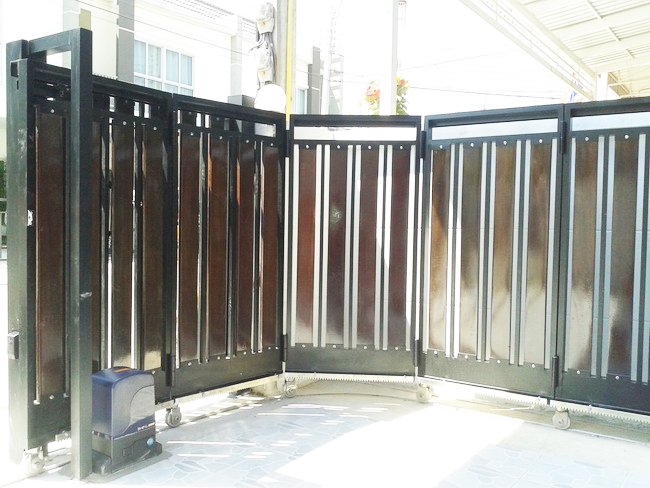 บริษัท แด็ด ออโต้ดอร์ จำกัด ติดตั้งประตูรีโมท